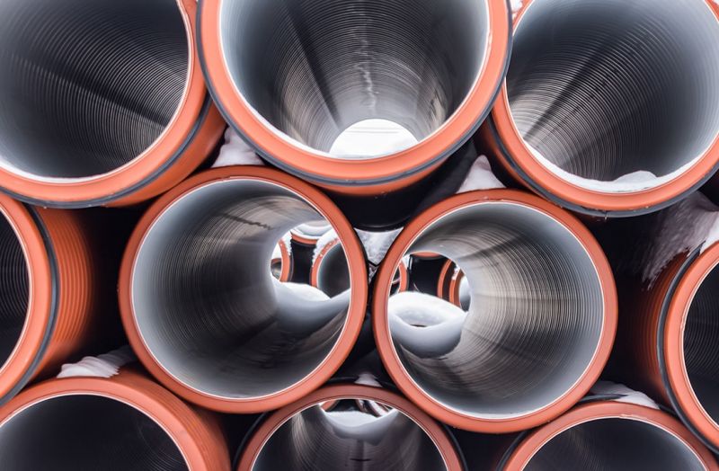 Jak urządzenie przenośne GNSS RTK może pomóc w układaniu rur